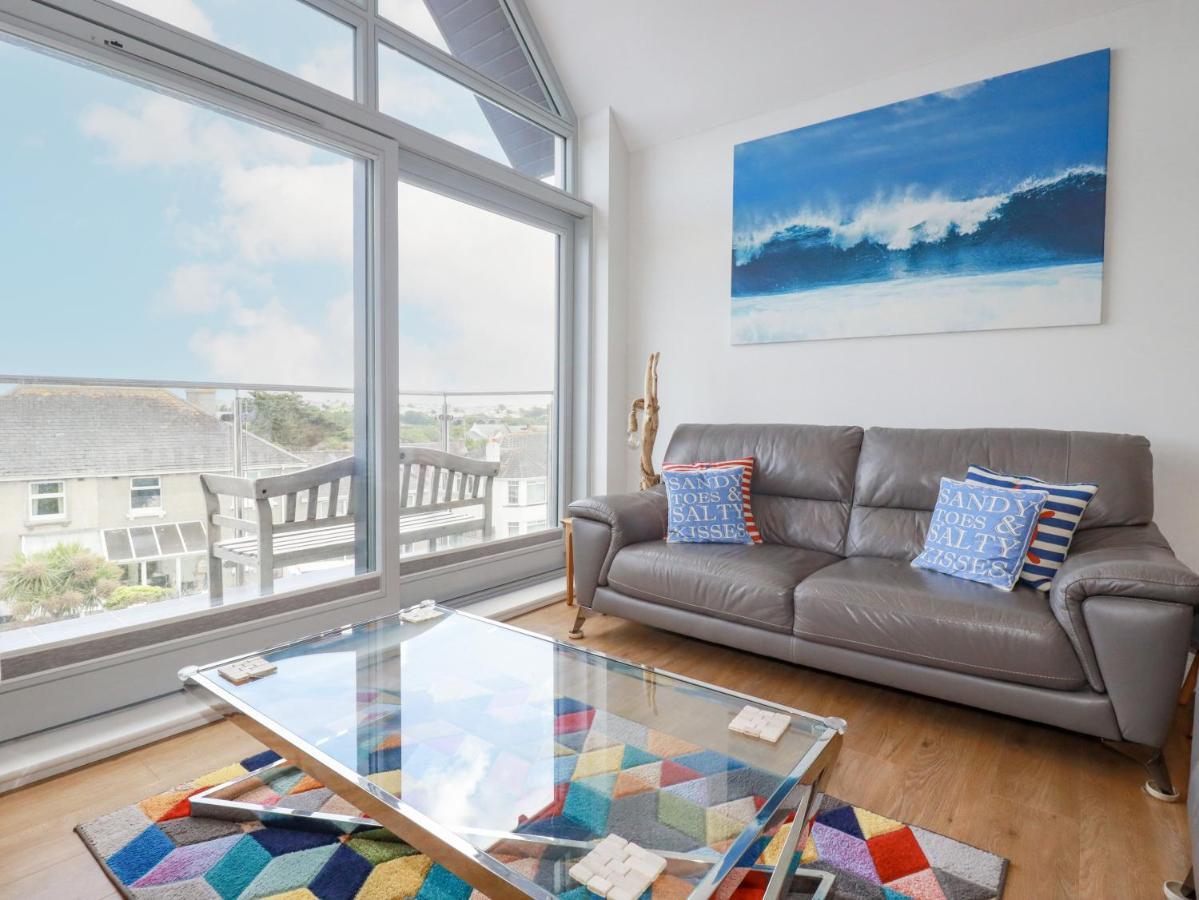 Sandy Toes Apartment *